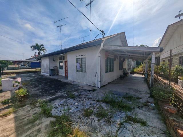 Bungalow for sale in Kluang, Johor