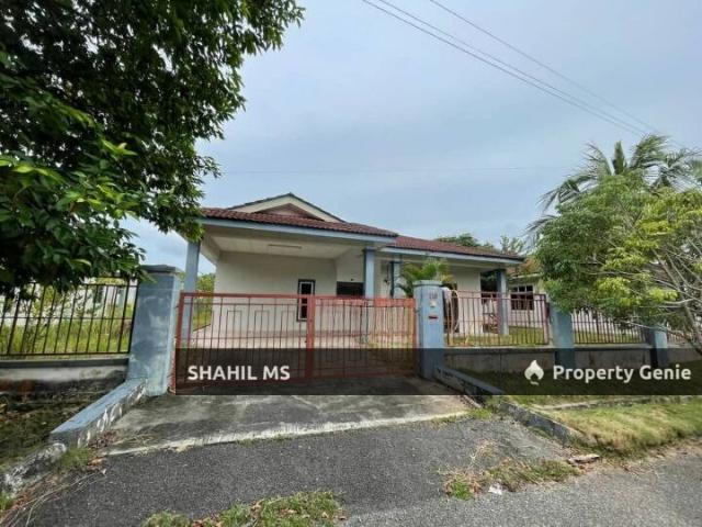 Bungalow for sale in Kluang, Johor