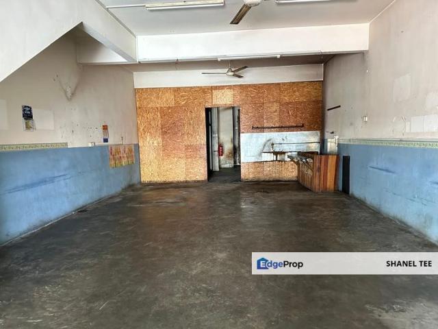 Shop for sale in Kluang, Johor