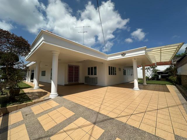 Bungalow for rent in Kluang, Johor