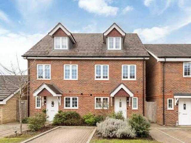 House for sale in Brookwood, Woking