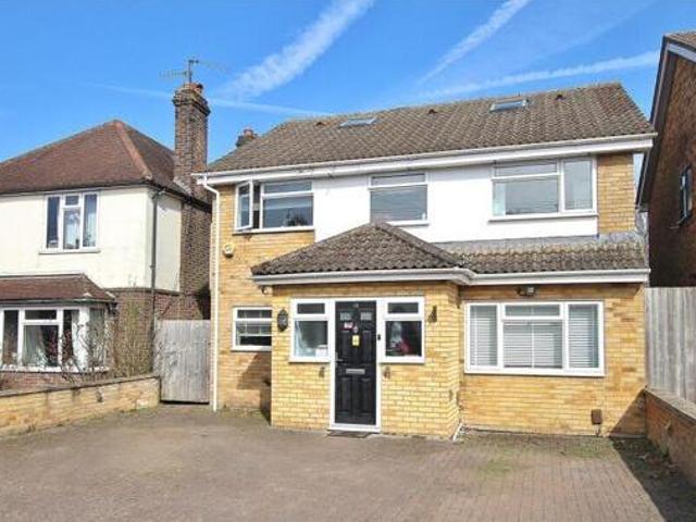 House for sale in Horsell, Woking