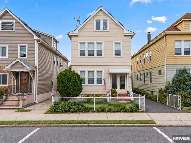 House for sale in Clifton, Passaic County