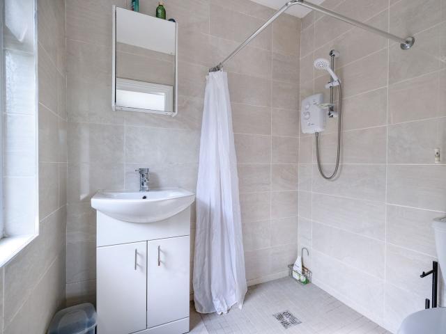 Bungalow for sale in Cloondara