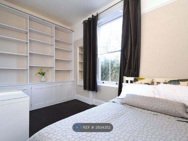Room for rent in Loughborough Junction, Greater London