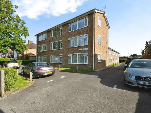 Apartment for rent in Whitton, Greater London