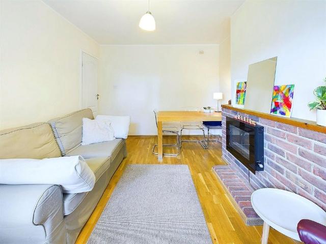 House for rent in Whitton, Greater London