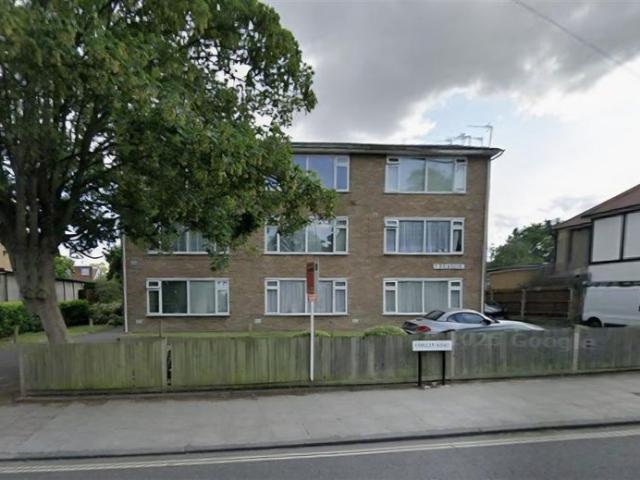 Apartment for rent in Whitton, Greater London