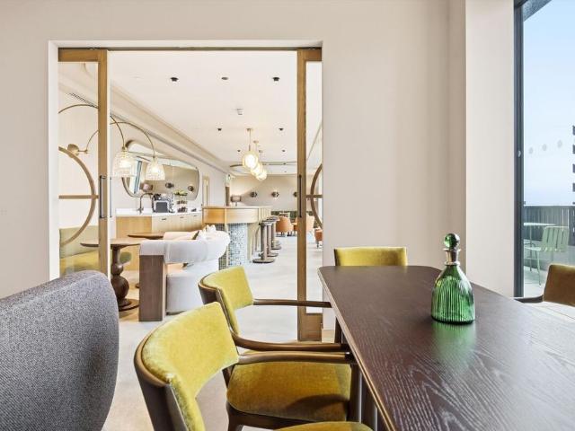 Apartment for rent in London Borough of Hounslow, Strand
