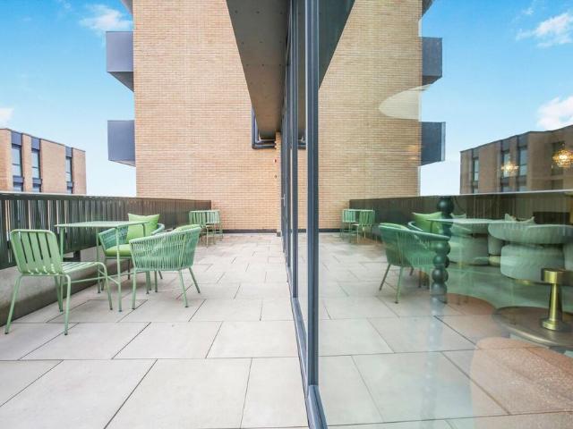 Apartment for rent in London Borough of Hounslow, Strand