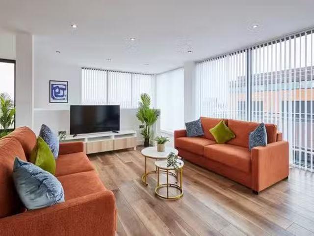 Apartment for rent in Chinatown, Calderstones