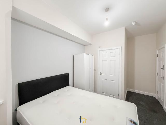 Room for rent in Aylestone Park, Old Wharf
