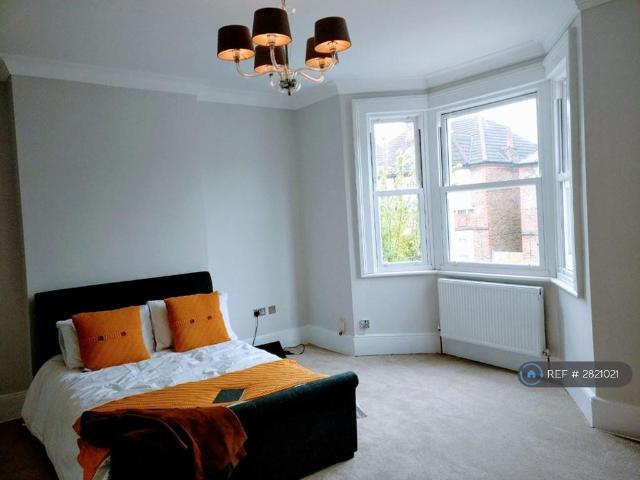 Apartment for rent in London Borough of Lewisham, Lower Sydenham