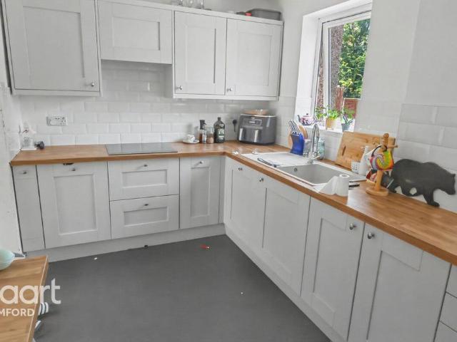 House for rent in Rush Green, Greater London