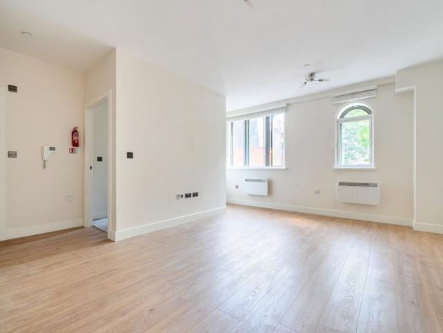 Apartment for rent in Midway, Kent