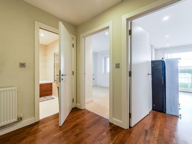 Apartment for rent in Borthwick Wharf, Greater London
