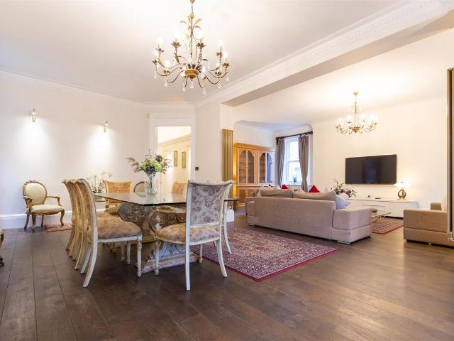 Apartment for rent in Knightsbridge, Greater London