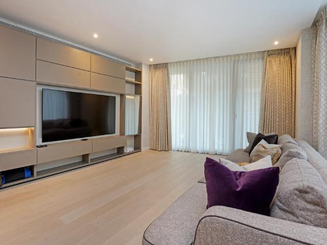 Apartment for rent in Knightsbridge, Greater London