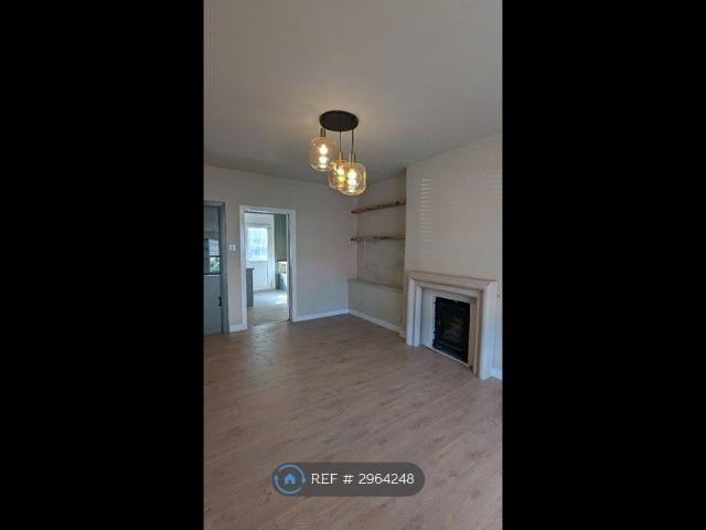 Apartment for rent in Blairdardie, Scotland