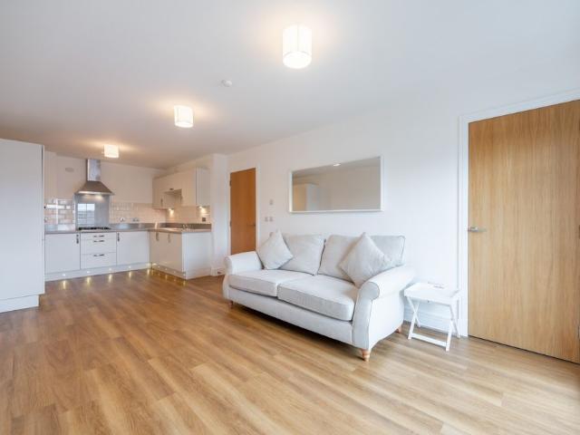 Apartment for rent in Knightswood, Scotland