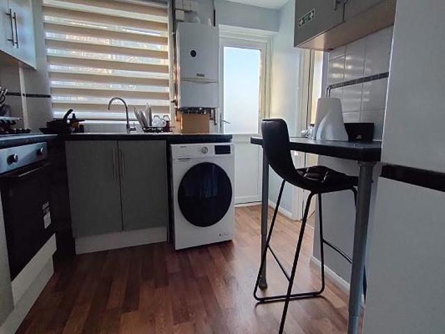 House for rent in Swanscombe and Greenhithe, Monks Orchard