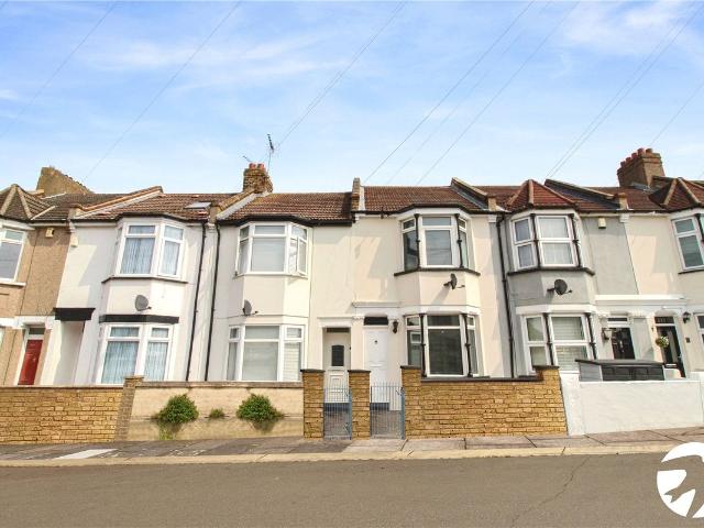 House for rent in Swanscombe and Greenhithe, Monks Orchard