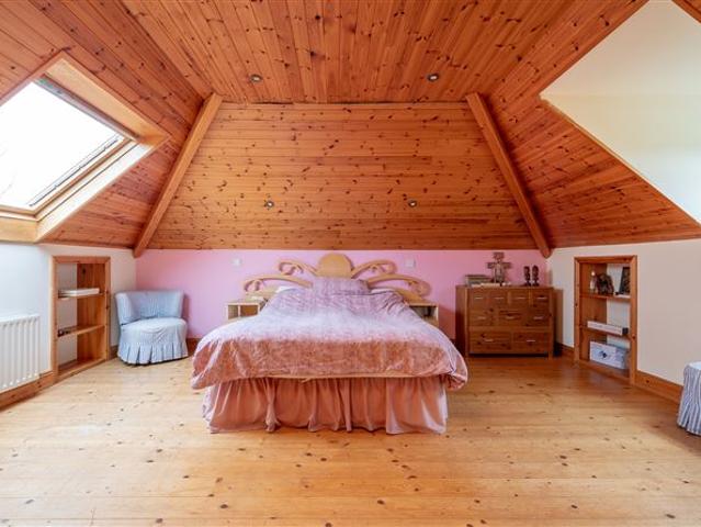 Detached House for sale in Loch Garman, North Tipperary