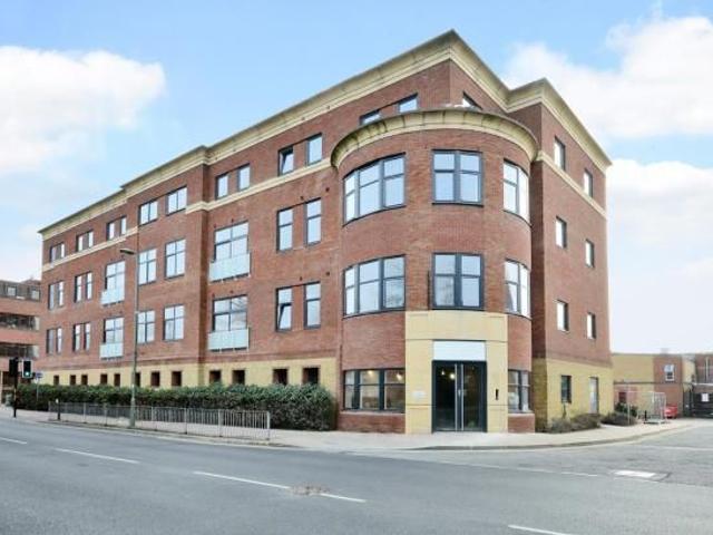 Apartment for rent in Camberley, Surrey Heath