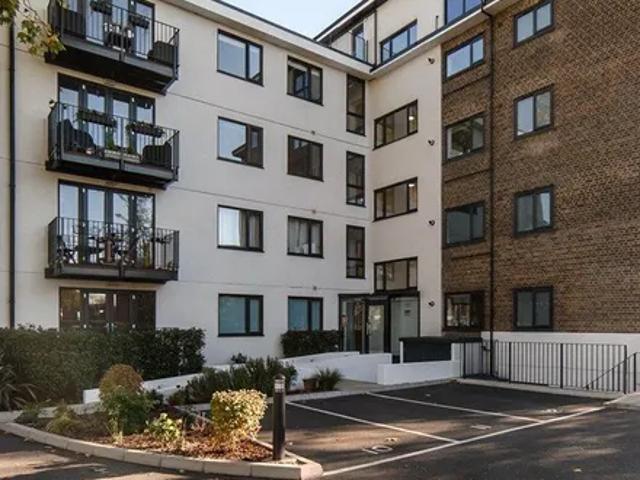 Apartment for rent in Streatham Hill, Greater London
