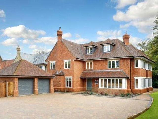 House for sale in Beaconsfield, Penn Bottom