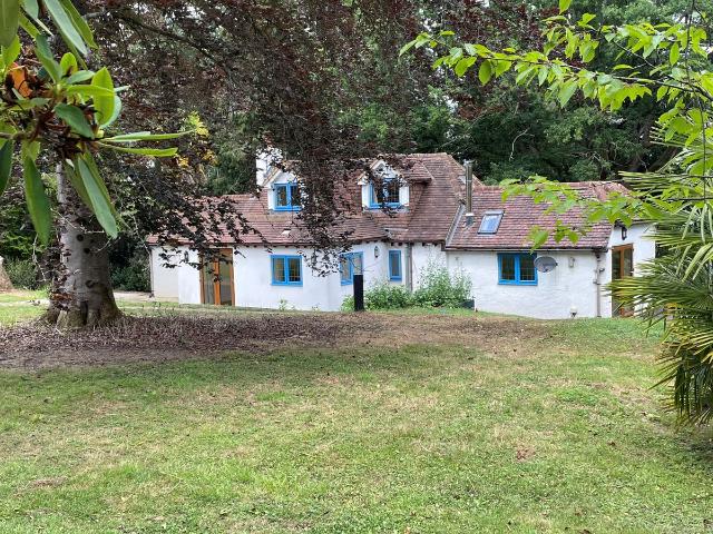 House for rent in Fole, Surrey