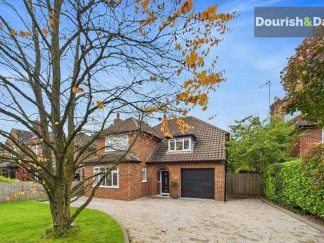 House for sale in Walton on the Hill, Stafford