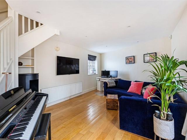 House for rent in Clapham Junction, Greater London