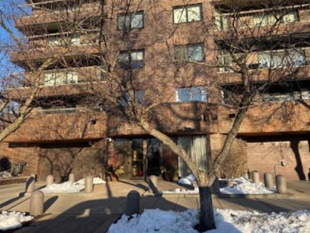 Condo for sale in Hennepin, Minnesota