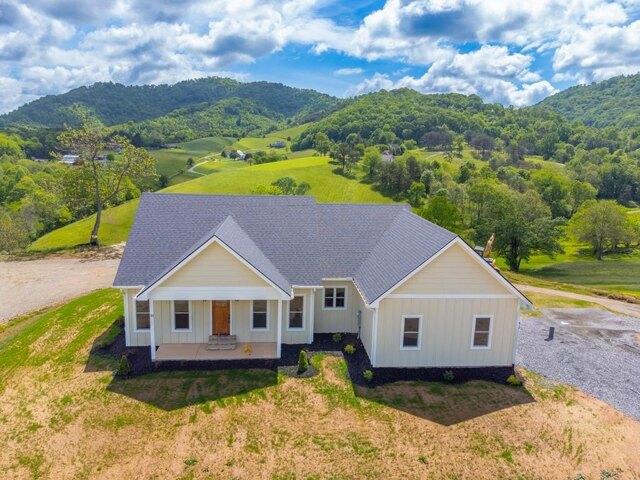 House for sale in Clyde