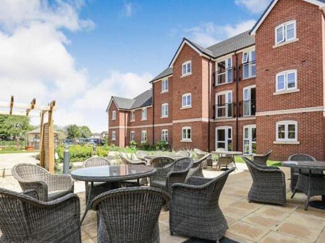 House for sale in Rugby, Warwickshire