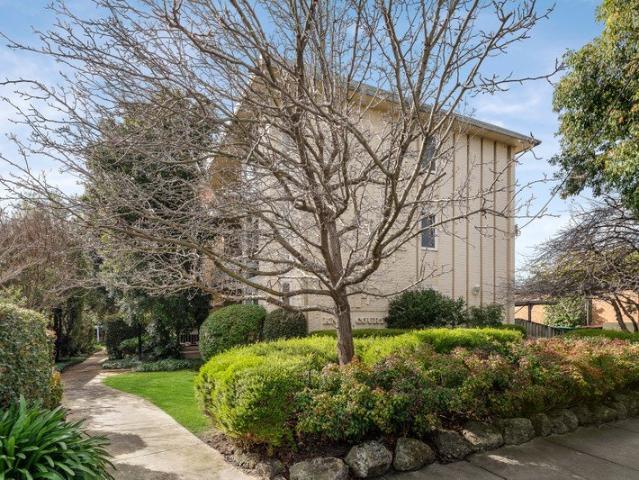 Apartment for sale in Camerons Creek, Victoria