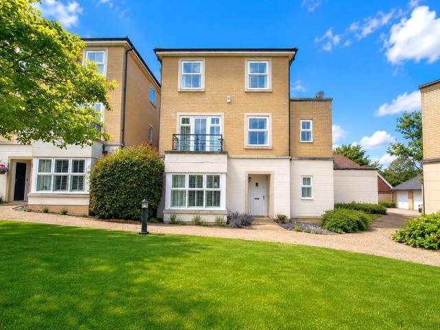 House for rent in Worplesdon, Westborough