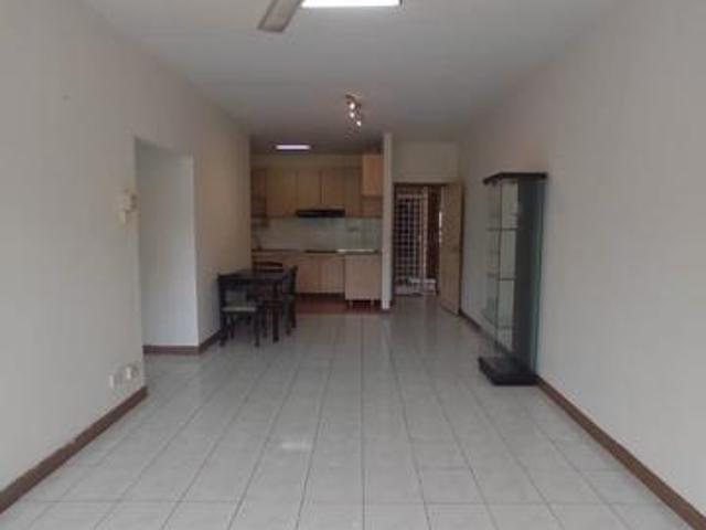 Apartment for sale in Petaling, Damansara Damai