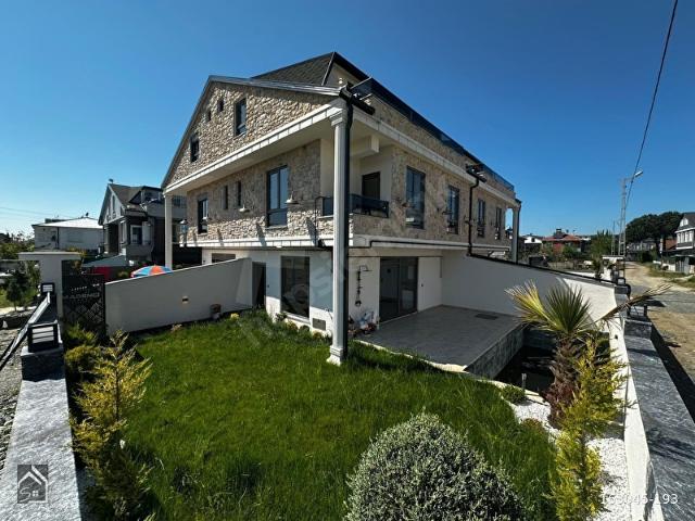 Alandere Mahallesi, Kocaali içerisinde satılık Villa