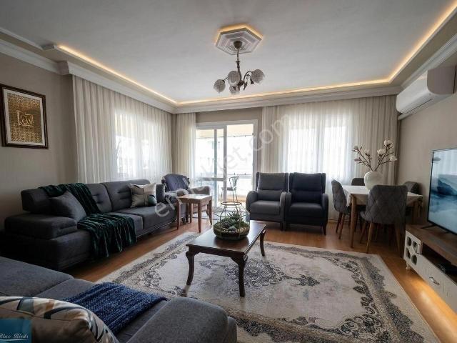 Kuşadasi, Aydin içerisinde satılık mülk