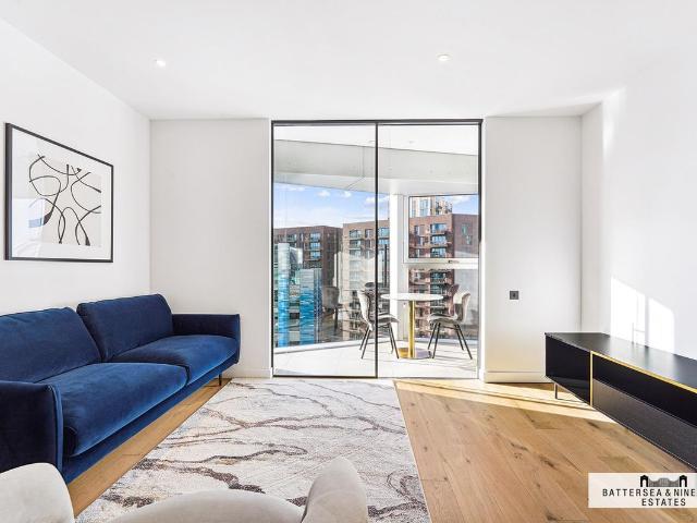 Studio for rent in Nine Elms, Greater London