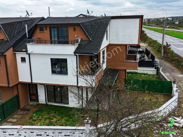 Karasu, Sakarya içerisinde satılık Villa
