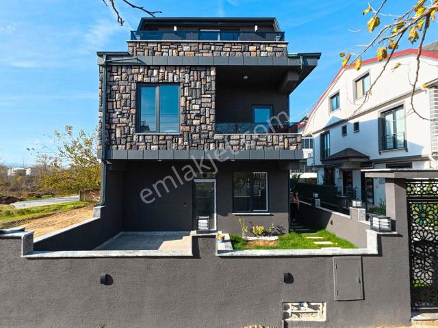Karasu, Sakarya içerisinde satılık Villa