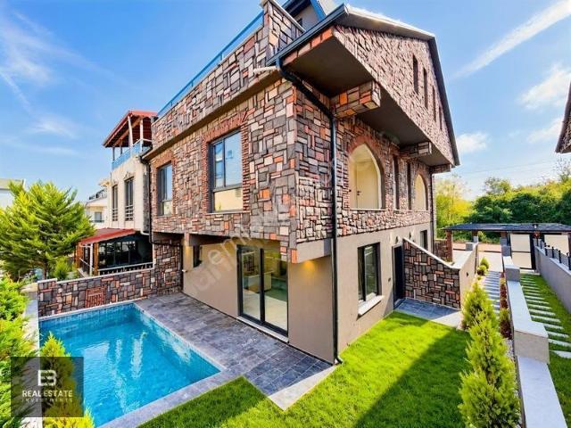 Yalı Mahallesi, Kocaali içerisinde satılık Villa