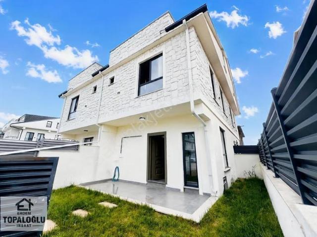 Kocaali, Sakarya içerisinde satılık Villa