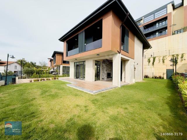 Üçtepeler, İzmit içerisinde satılık Villa