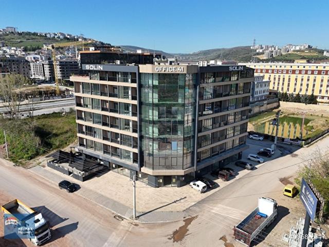 İzmit, Kocaeli içerisinde satılık Ofis