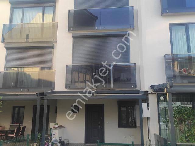Karamürsel, Kocaeli içerisinde satılık Villa