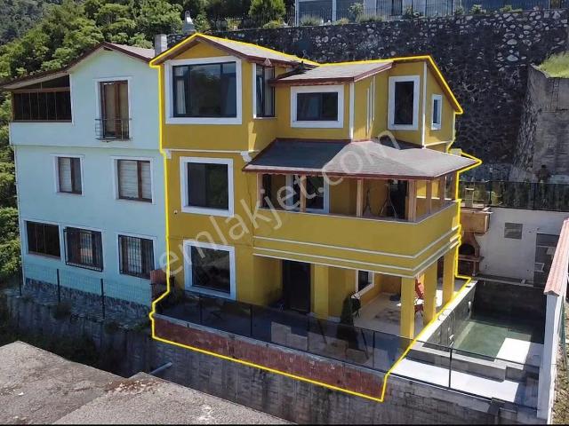 Karamürsel, Kocaeli içerisinde satılık Villa